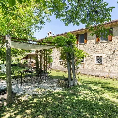 Belvilla By Oyo Dipinti * Serra San Quirico